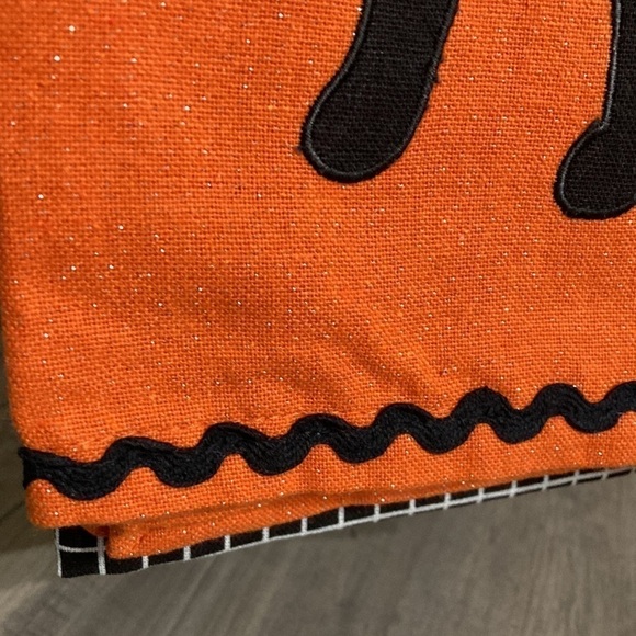 MAX STUDIO BLACK CAT ORANGE AND BLACK CHECK HALLOWEEN KITCHEN TOWELS - Picture 10 of 11